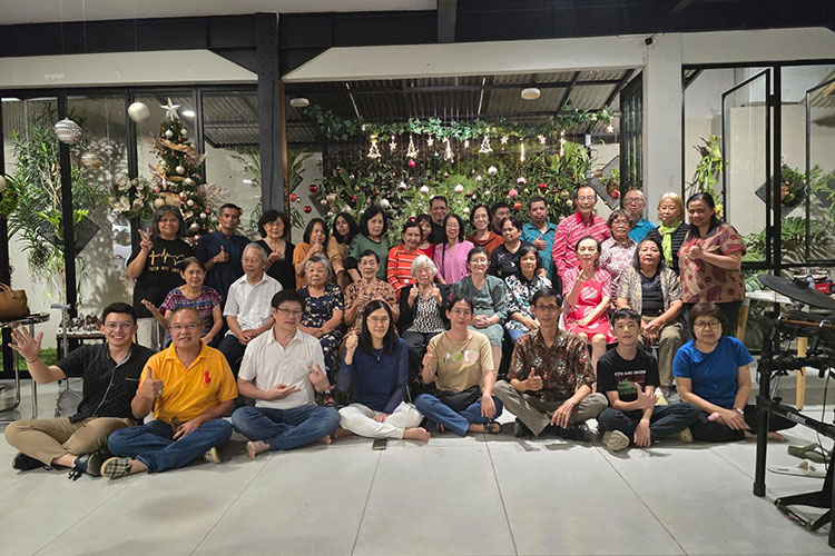 Kegiatan Persekutan Natal Gereja