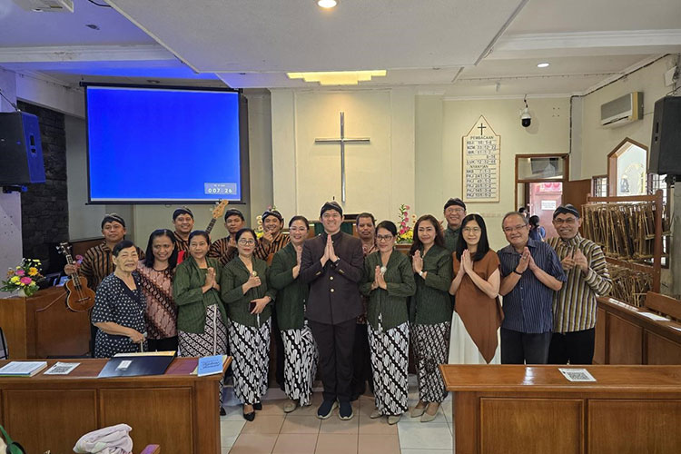 Kedatangan Tamu Tim Keroncong GKI Harapan Indah